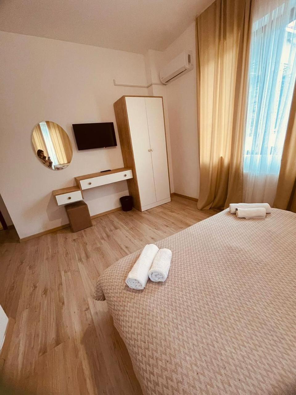 Myfamily Hotel Tbilisi Ngoại thất bức ảnh