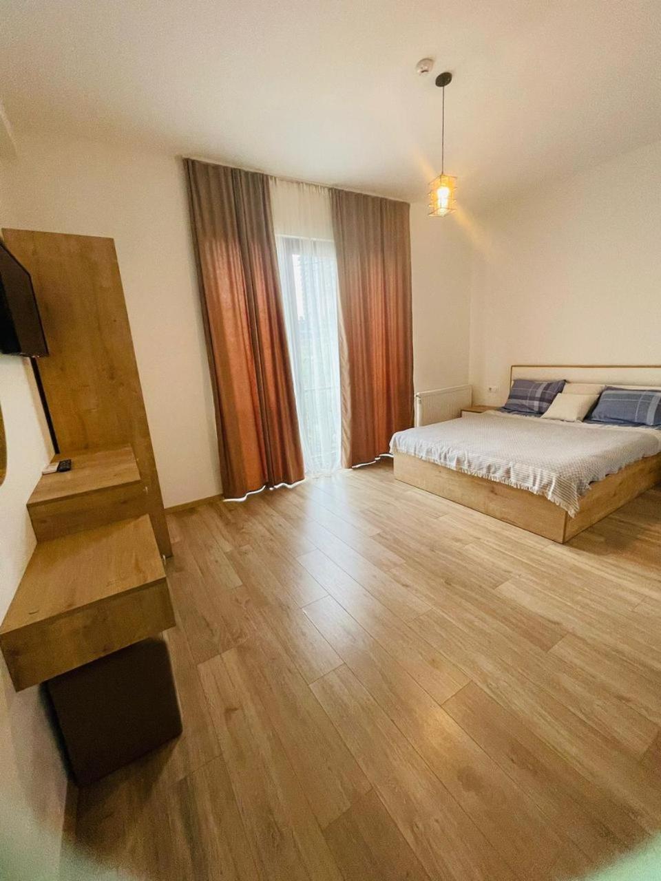 Myfamily Hotel Tbilisi Ngoại thất bức ảnh